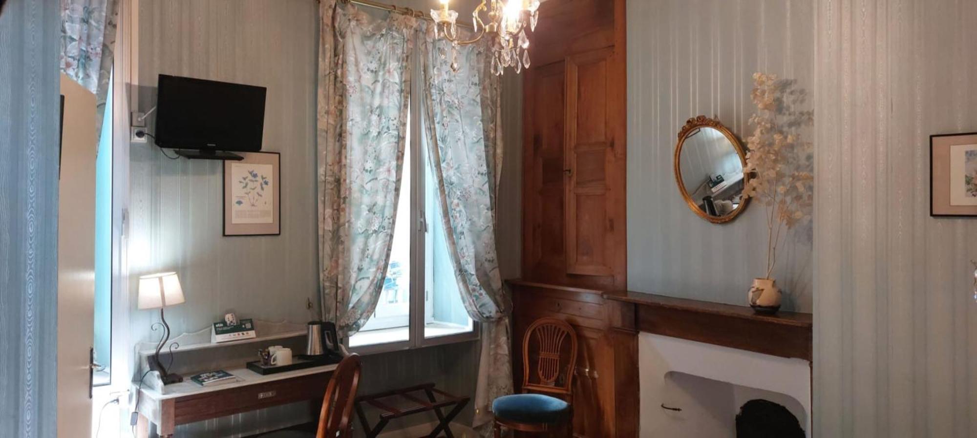 Logis Hotel Beau Site Argelès-Gazost Exteriör bild
