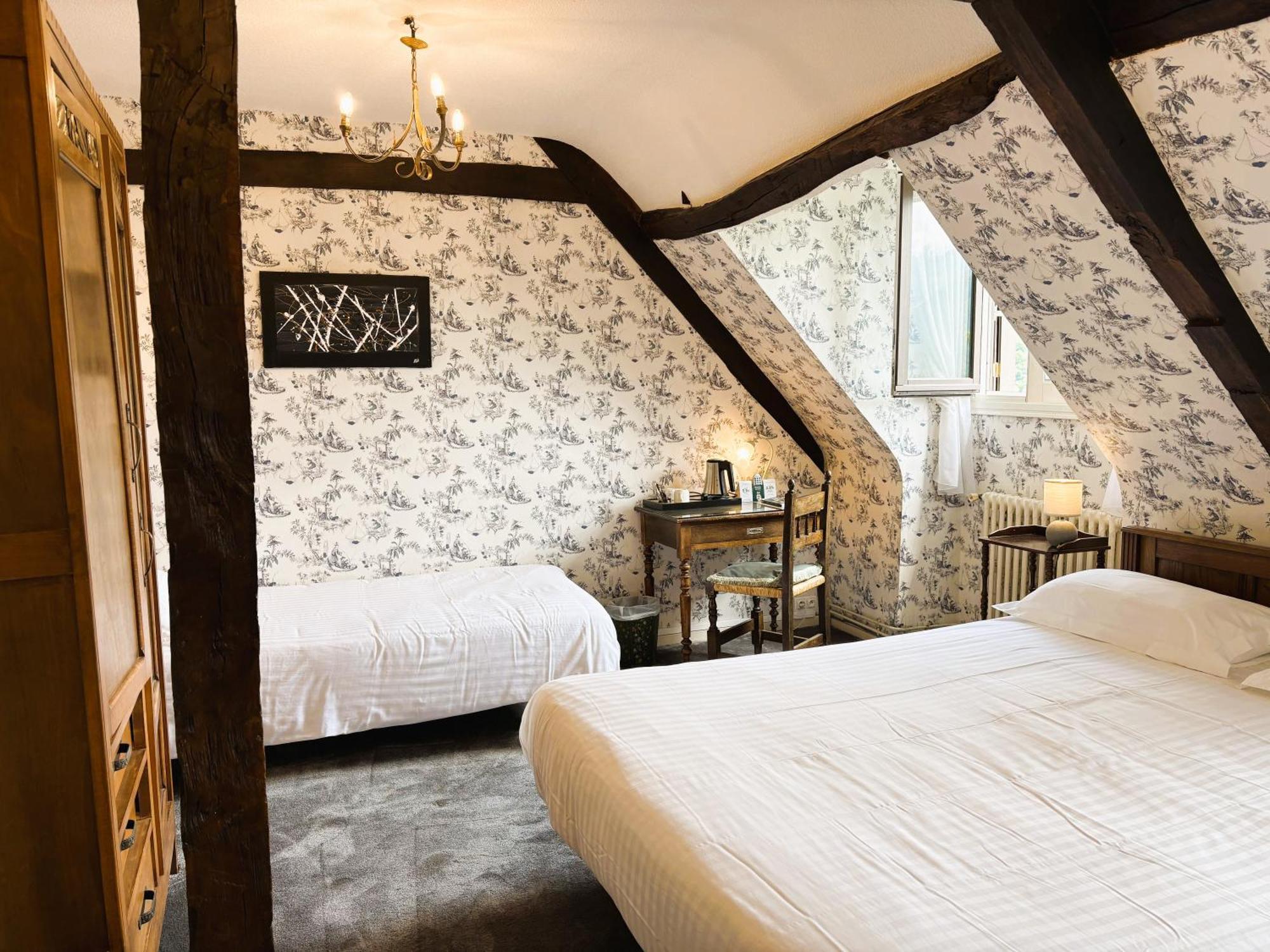 Logis Hotel Beau Site Argelès-Gazost Exteriör bild