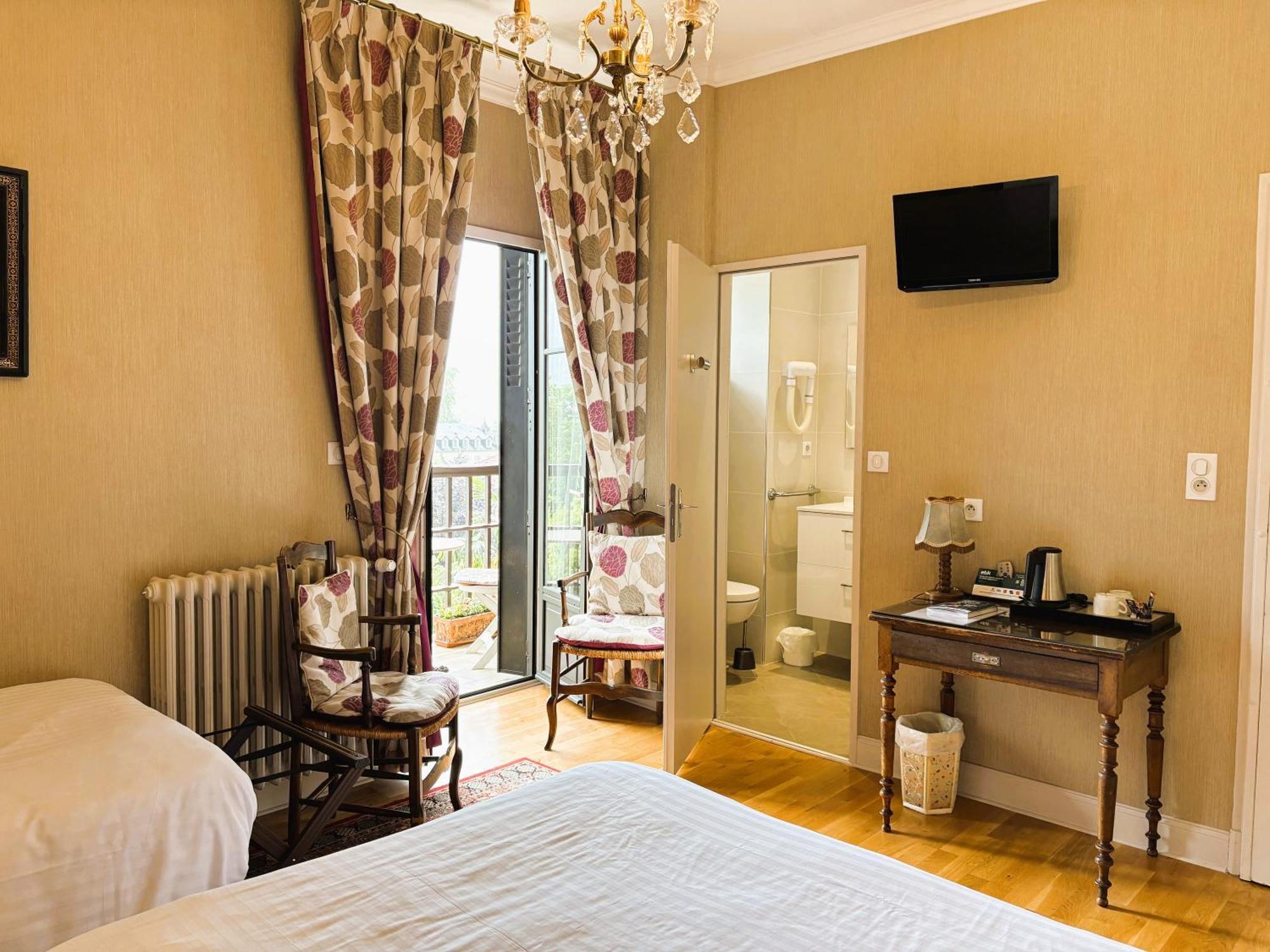 Logis Hotel Beau Site Argelès-Gazost Exteriör bild