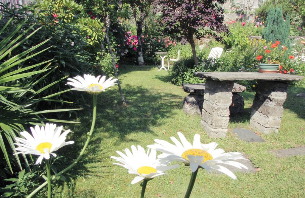 Logis Hotel Beau Site Argelès-Gazost Exteriör bild