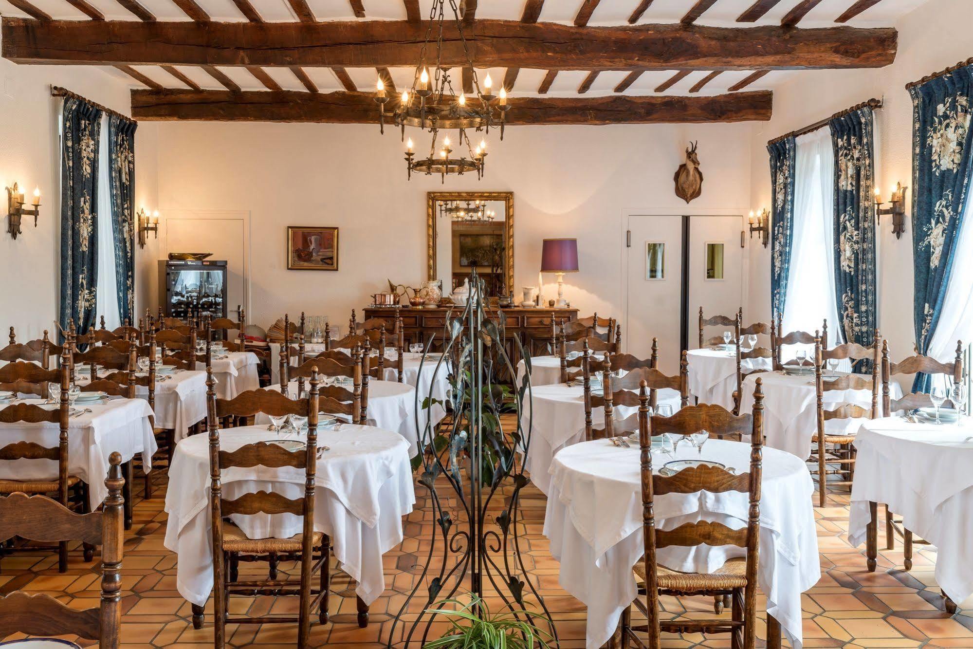 Logis Hotel Beau Site Argelès-Gazost Exteriör bild