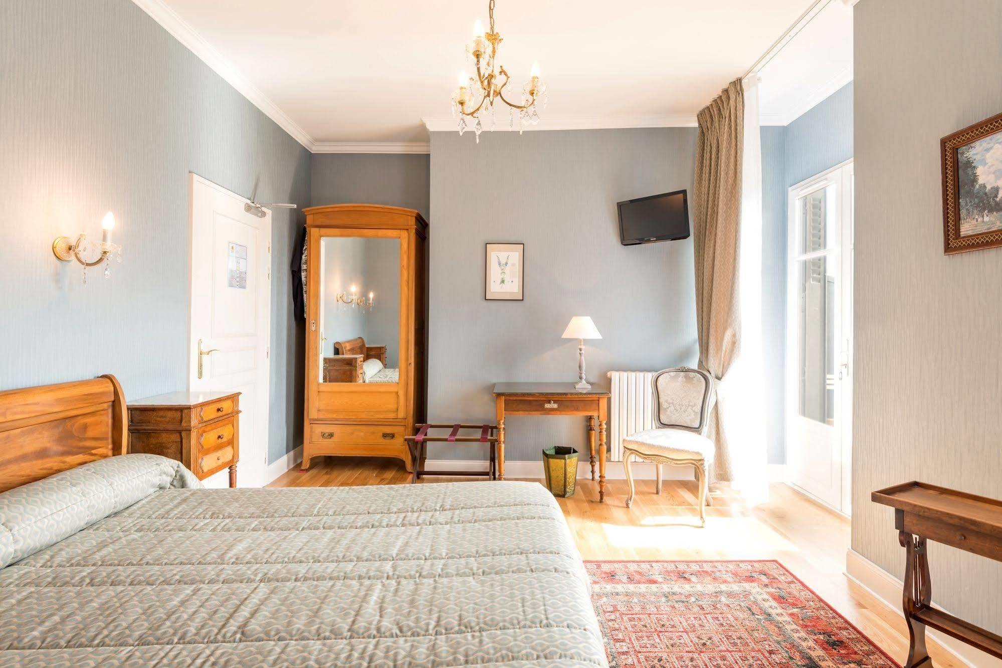 Logis Hotel Beau Site Argelès-Gazost Exteriör bild