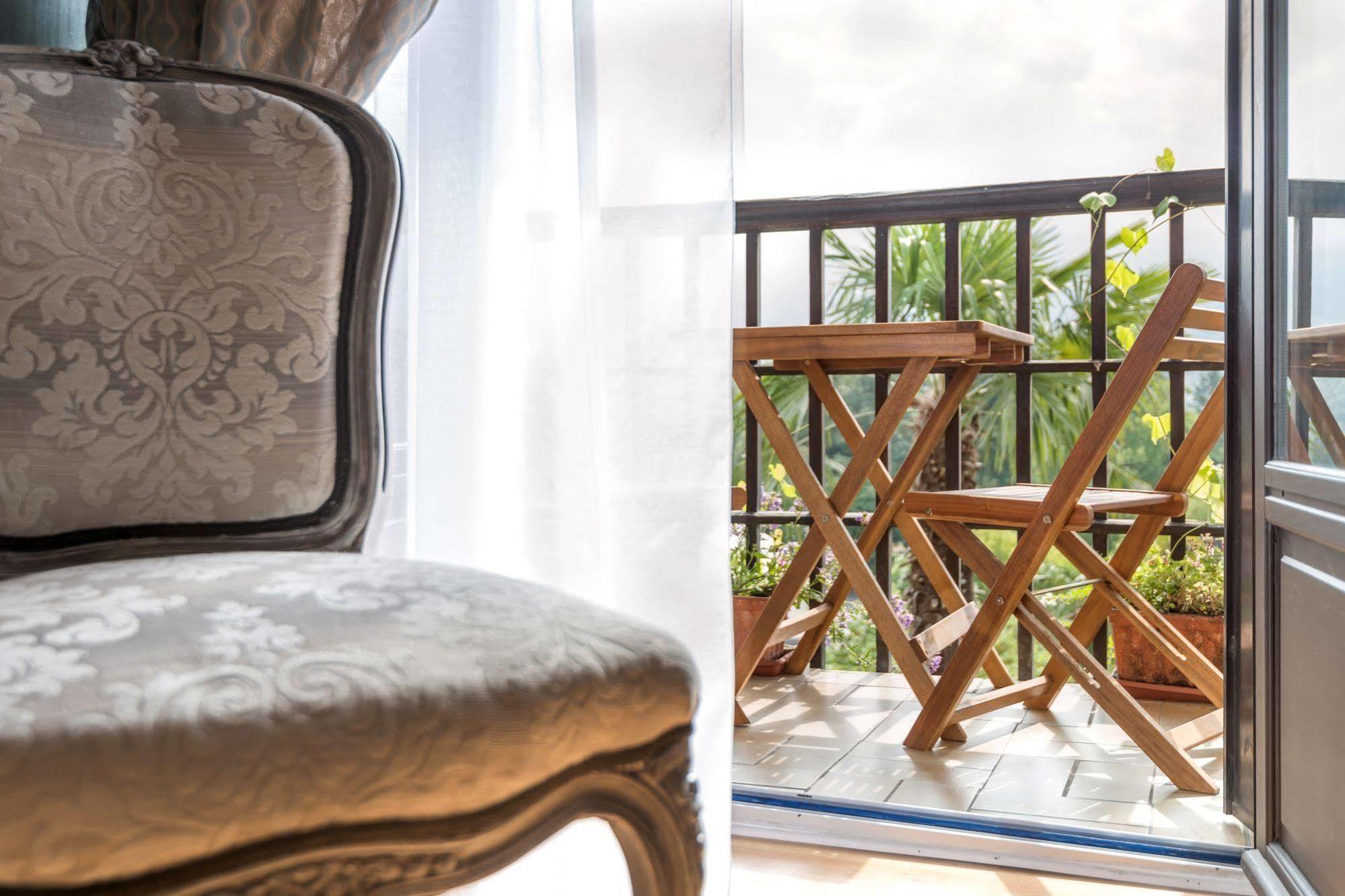 Logis Hotel Beau Site Argelès-Gazost Exteriör bild